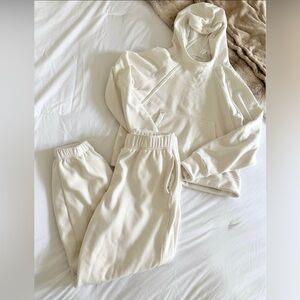 JOCKEY | White Fleece Sweat Suit